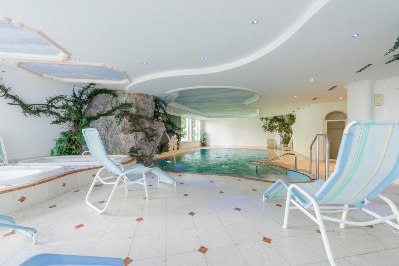Hotel Alpino Wellness & Spa Пейо Фонти Экстерьер фото